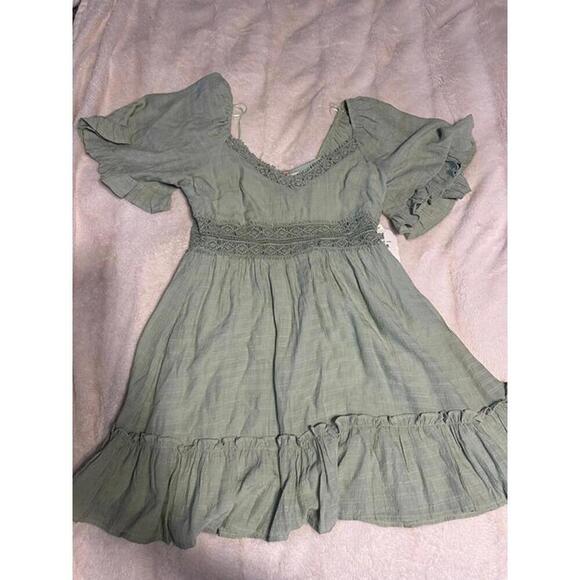 Altar'd State Dresses & Skirts - NWT Altar'd State Light Sage Puff Sleeve Dress – Size Small